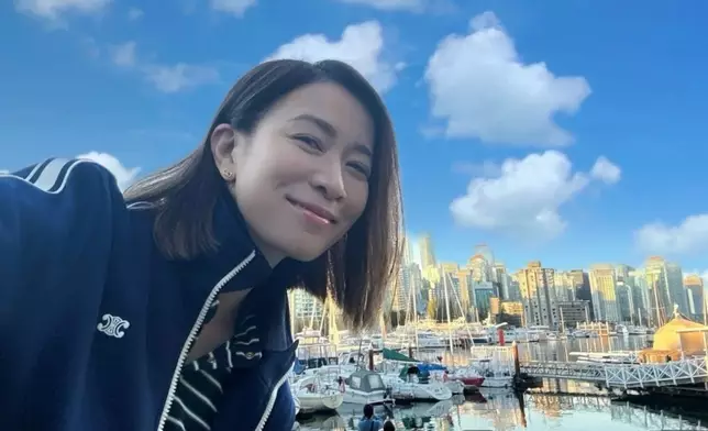 阿佘近日飛到加拿大溫哥華旅行兼探望朋友。