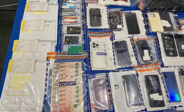 犯罪集團將報失身份證以AI換臉再開戶洗黑錢1.9億，警方搜獲大批證物。