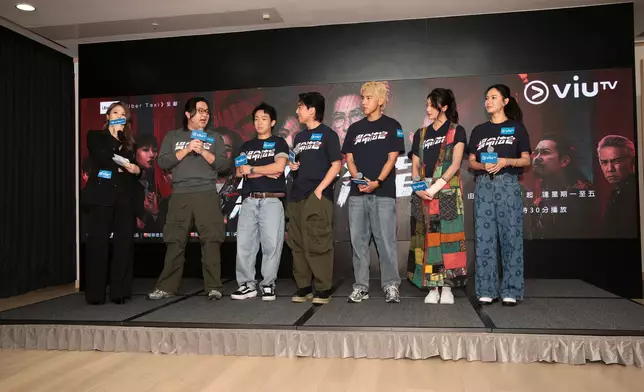 徐浩昌、岑珈其、周漢寧、曾向鎮、湯加文、伍詠詩分享與前輩合作心得和爆笑NG事件。