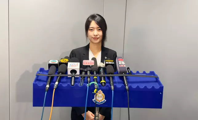 警方有組織罪案及三合會調查科總督察胡瀟瀟現向傳媒簡報案情。