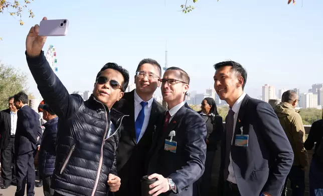 巴士的報記者攝