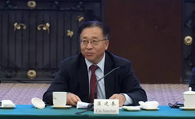 外交部駐港公署特派員崔建春致辭。巴士的報記者攝