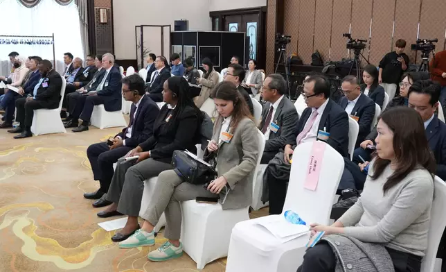 巴士的報記者攝