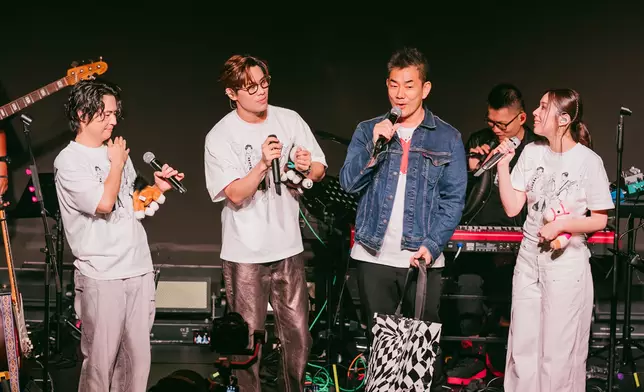 大師兄任賢齊驚喜現身。