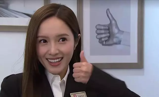 鄺潔楹由Channel「轉工」到接龍。