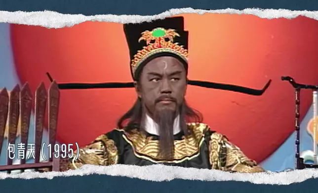 阿Shaun除咗親手做西裝送畀Daddy，仲送上呢件佢哋兩個都著過嘅包青天衫畀爸爸，好有心思。