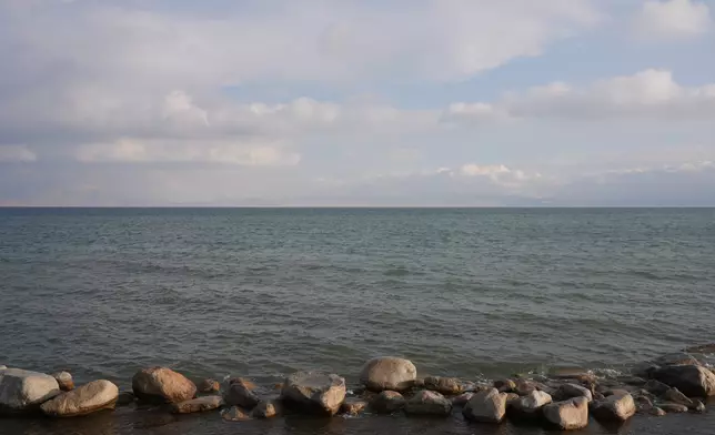 賽里木湖。巴士的報記者攝