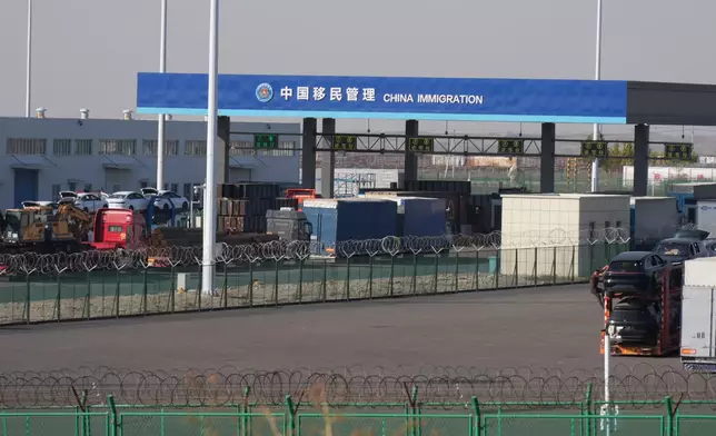 中國移民管理。巴士的報記者攝