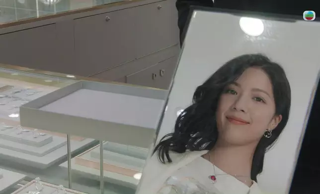 陳曉華同郭柏妍都係靚女，所以網民大讚《金式》顏值在線。