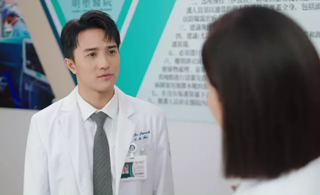 獲宣萱委以重任，做換肝手術主刀醫生。