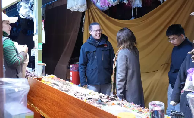 巴士的報記者攝