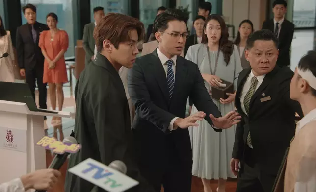 方氏陷入重大危機，羅子溢同徐榮就好開心咁食花生同搞破壞，動機不良。