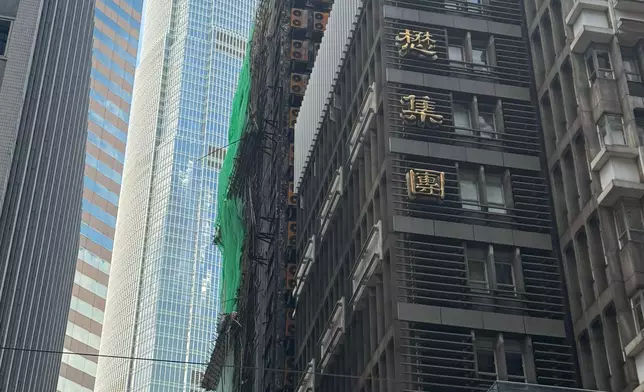 中環華懋大廈。巴士的報記者攝