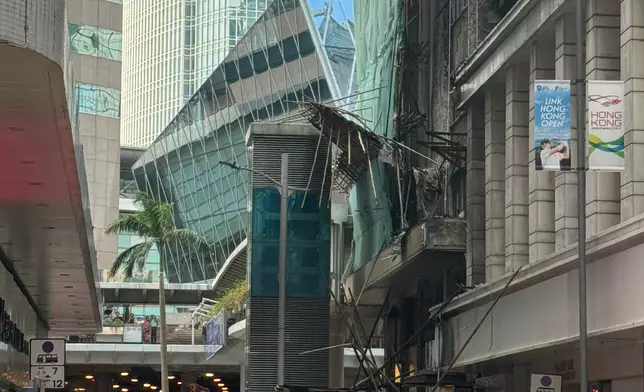 中環華懋大廈。巴士的報記者攝