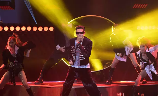 杜德偉傾力跳足150分鐘！