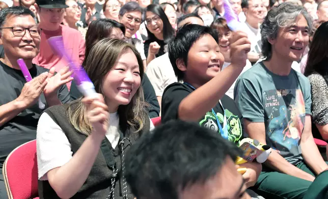 杜德偉太太與囝囝