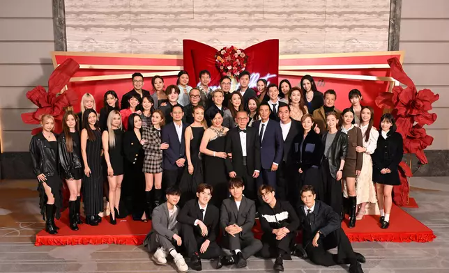 Mani指老闆楊受成博士像個精神領袖、大家的家長一樣。