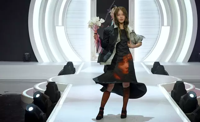 「風雨中的歸家者In the storm for Love」鍾梓浩/莊子璇