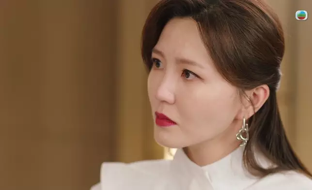 早前麗雪已經反擊過媽咪，令不少網民刮目相看。