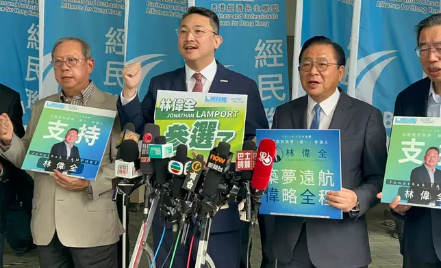 林偉全報名。巴士的報記者攝