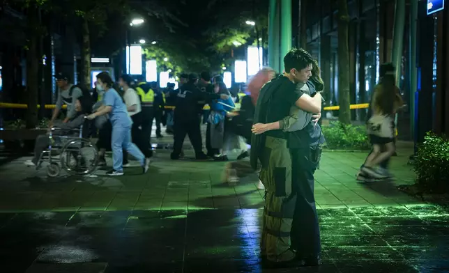 林柏宏與宋芸樺在《96分鐘》中飾演共患難的夫妻，情感流露真摯動人。