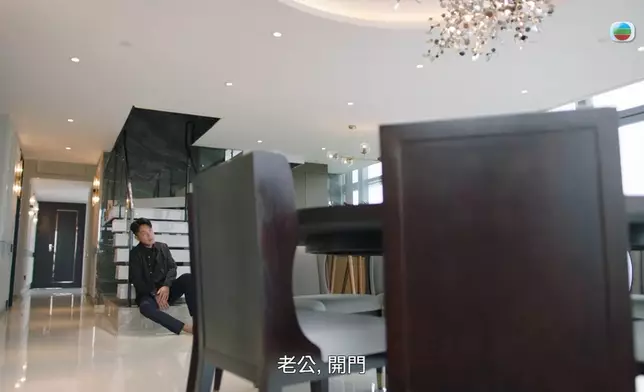 蔣家旻上門搵張頴康，但張頴康唔想再連累蔣家旻，叫佢離開。