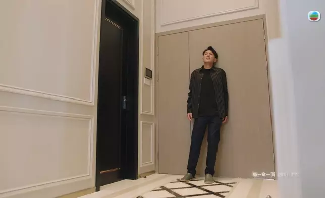 其實張頴康依然深愛蔣嘉旻，眼神盡是不捨。