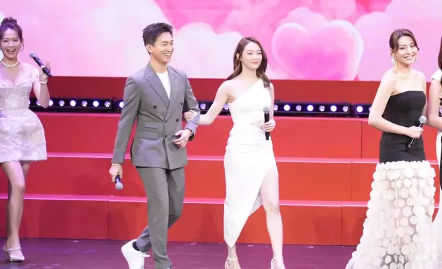 巴士的報記者攝