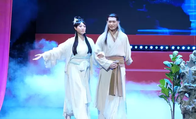 巴士的報記者攝