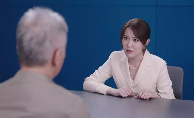 後來金榮獨扛誤殺趙定國罪名，以珈苦無辦法幫忙。