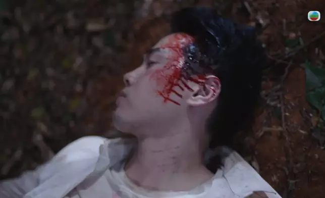 當年金榮原先只打算恐嚇定國，豈料定國失足滾下小山坡，頭撞硬石而死。