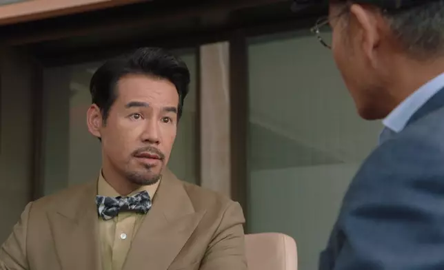 徐榮「四色系多巴胺西裝」花生騷，同場加映花款多多煲呔。