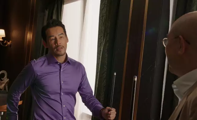 徐榮「四色系多巴胺西裝」花生騷，同場加映花款多多煲呔。