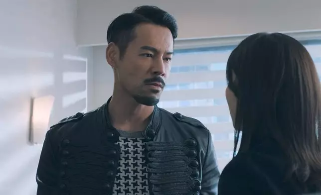 徐榮喪鐘哥造型好黑架。