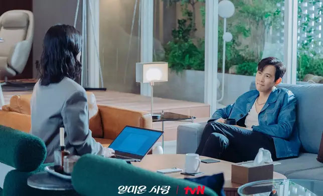 二人的愛情由「討厭」開始。 tvN官方FB圖片