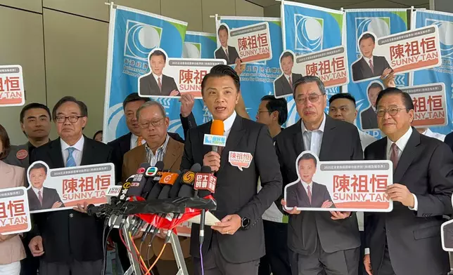 陳祖恒報名。巴士的報記者攝