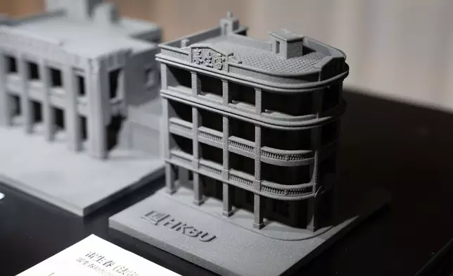 展覽展出多幢標誌性歷史建築戰時外貎的模型，包括雷生春。