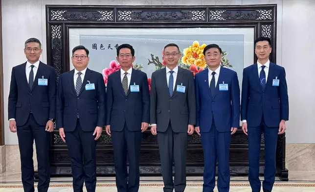 入境處處長於重慶出席內地與港澳特區出入境管理部門「1+2」聯繫協作機制會議。政府新聞處圖片