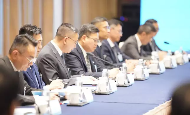 入境處處長於重慶出席內地與港澳特區出入境管理部門「1+2」聯繫協作機制會議。政府新聞處圖片