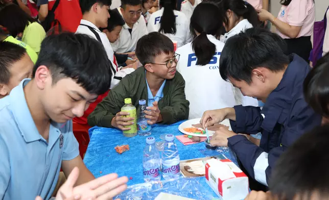 民安隊少年團和服務對象交流