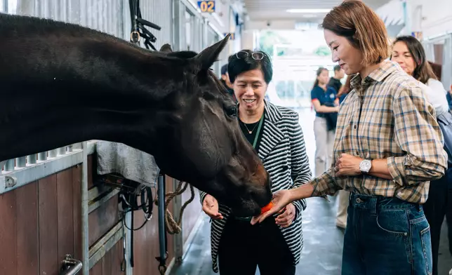 李娜借鑑香港頂級體育設施與訓練機構的成功經驗，了解如何融合體育、娛樂與公眾參與，打造獨具魅力的體育嘉年華。中國香港網球協會圖片