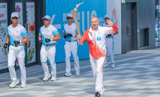 馬會行政總裁應家柏跑第47棒