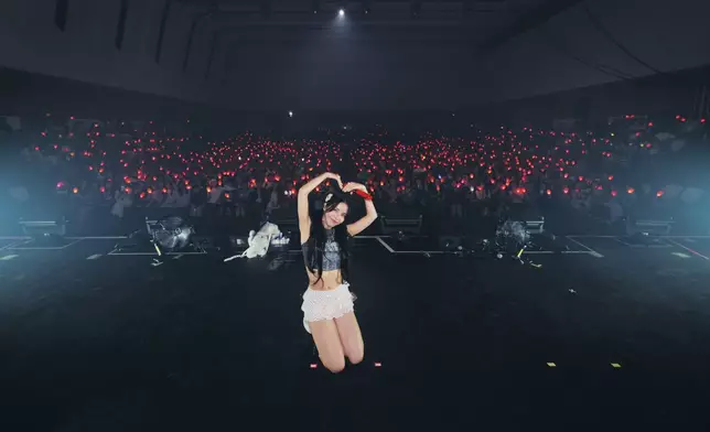 Solar與全場粉絲大合照。 主辦單位提供圖片