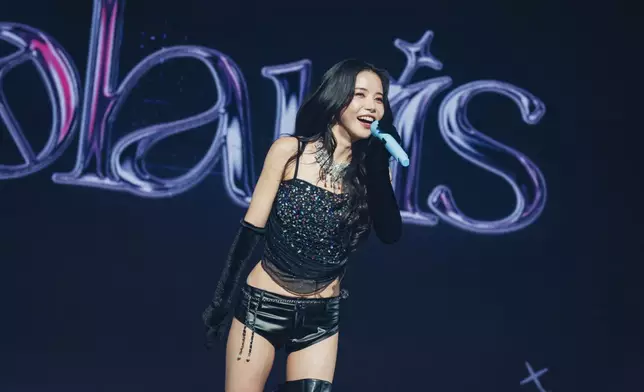 Solar用廣東話向在場粉絲打招呼。 主辦單位提供圖片