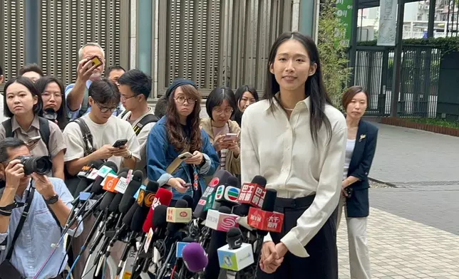 江旻憓又稱已申請放棄加拿大護照。巴士的報記者攝