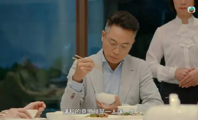 留意番，安仔全程都係壓抑與爆發之間架。