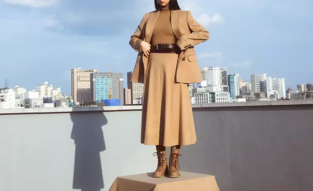 惠利親自演繹Max Mara全新2025秋冬系列。品牌提供圖片