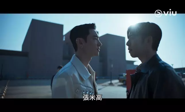 Edan和李帝勳在天台對峙戲味十足。Viu提供截圖