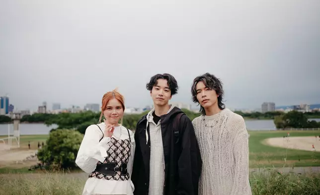 PER SE與日本當地男演員河野幹太。