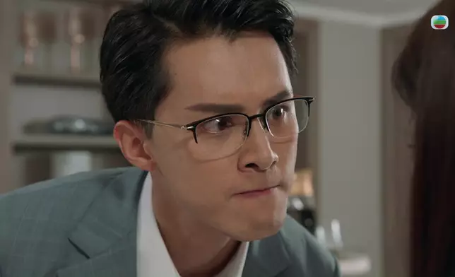 今晚一集，何廣沛仲會將佢嘅鬧人功力，展現到極致。